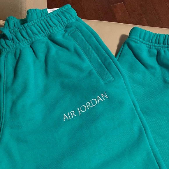 Air JORDAN Green Sweatpants - Picture 5 of 10